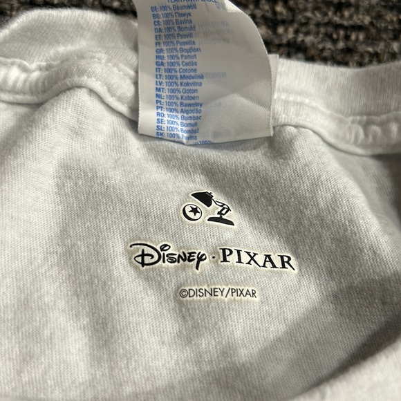 💥Women’s Size M | Disney’s Pixar Monsters Inc Group Poster T-Shirt💥 - Picture 8 of 10